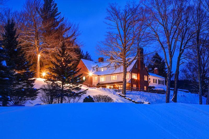 Edson Hill - A Distinctive Country Inn Стоу Экстерьер фото